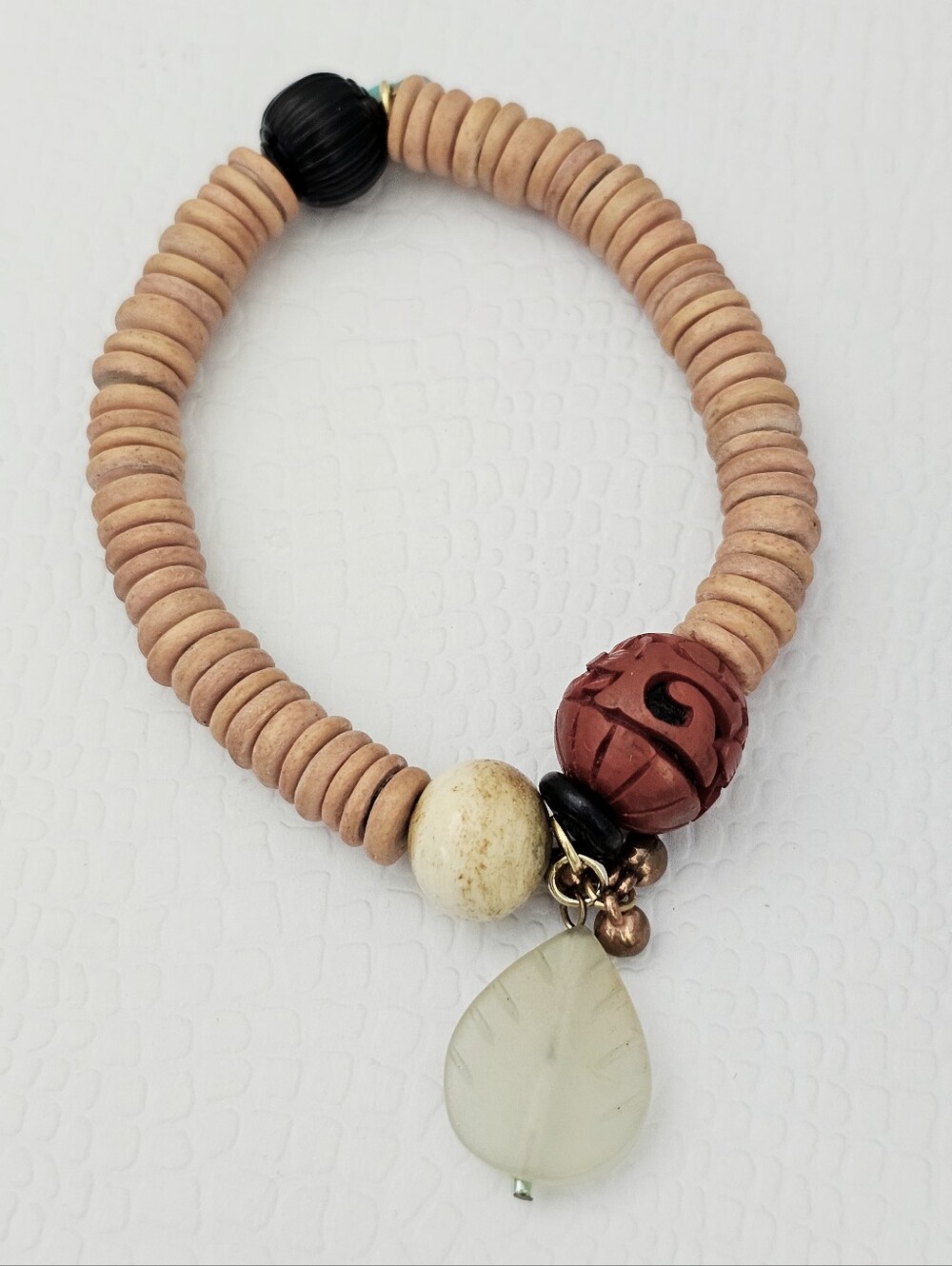 Silpada Very Rare🦄Wood Pukalet Turquoise Cinnebar Island Stretch Bracelet B0811